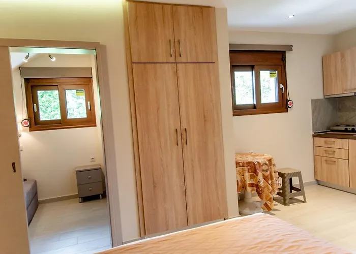 Diamantis Apartman *