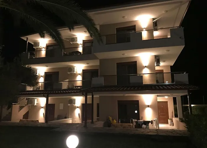 Diamantis * 卡尼奥提