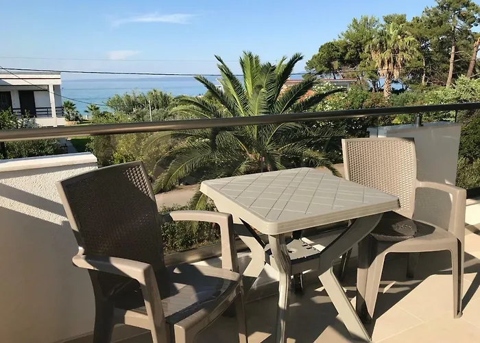 Diamantis * Chaniotis